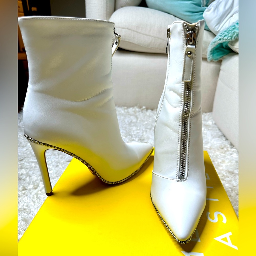 White PU booties